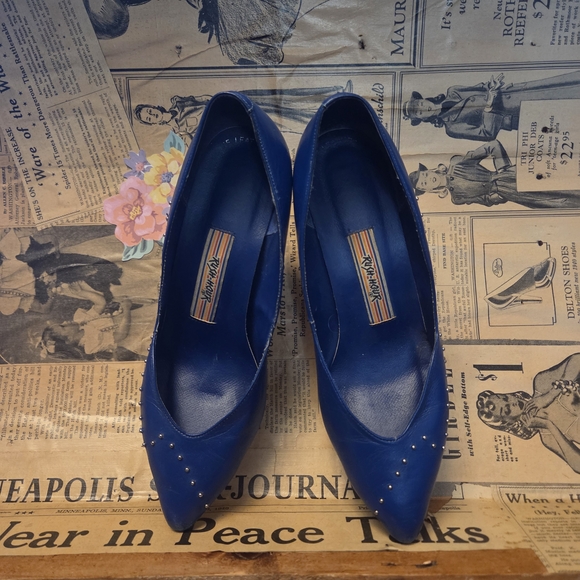 Rush Hour Shoes - Vintage Blue Studded Heels, Size 6